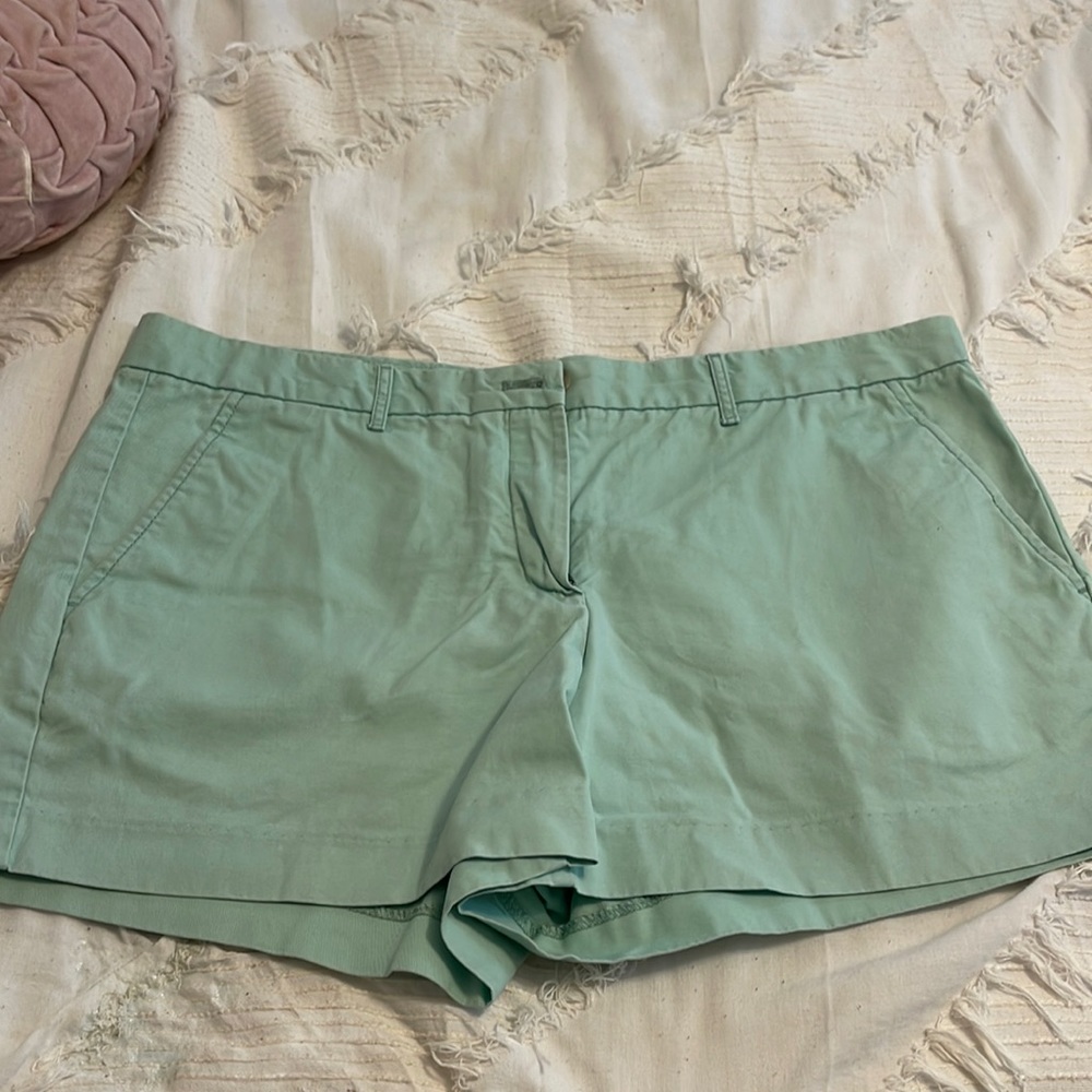 Gap chino shorts